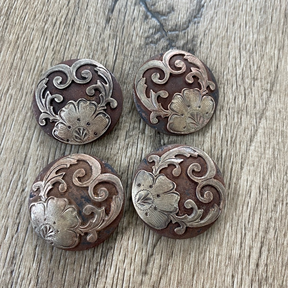 Cowpuncher conchos